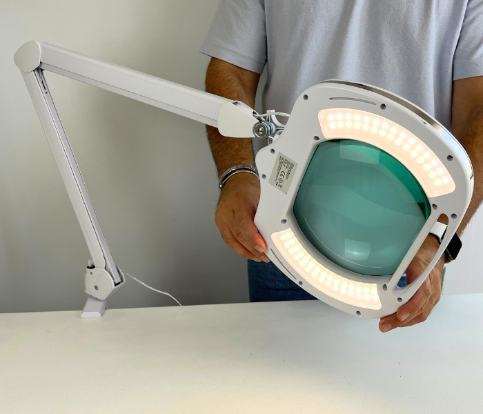 6030 ledli büyüteç